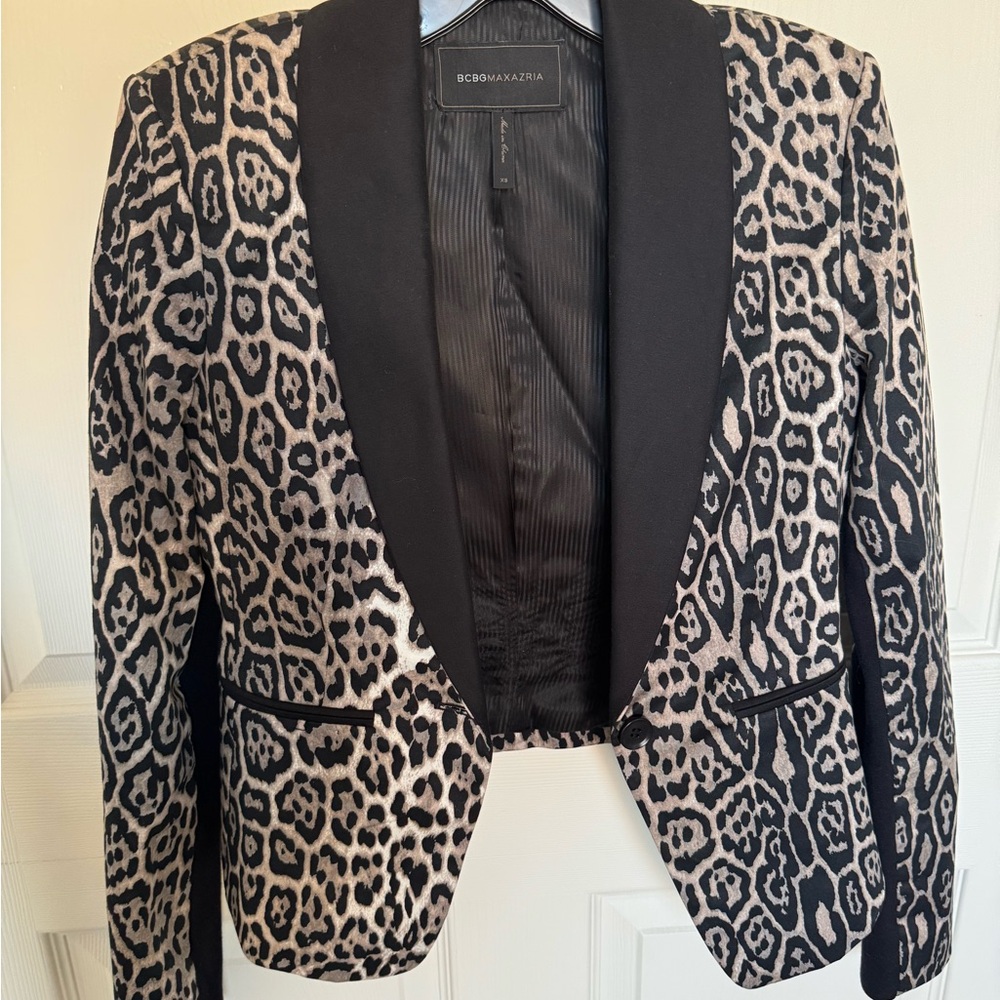 BCBGMAXAZRIA Leopard Print Blazer